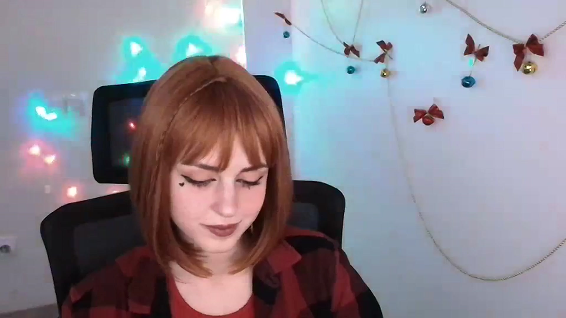 Gallery image thumbnail from Lurenn's myfreecams stream on, 12/23/2023, 14:54 image 9 of 20