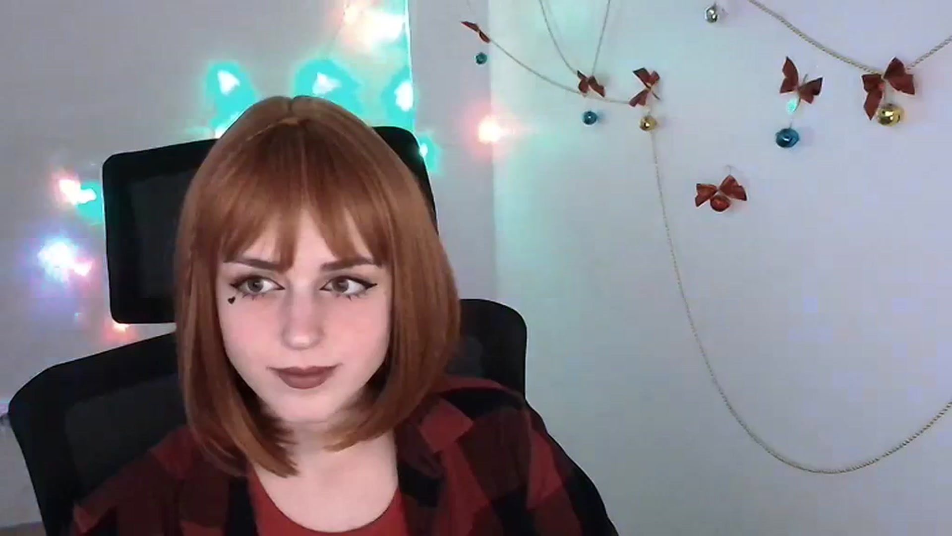 Gallery image thumbnail from Lurenn's myfreecams stream on, 12/23/2023, 14:54 image 3 of 20