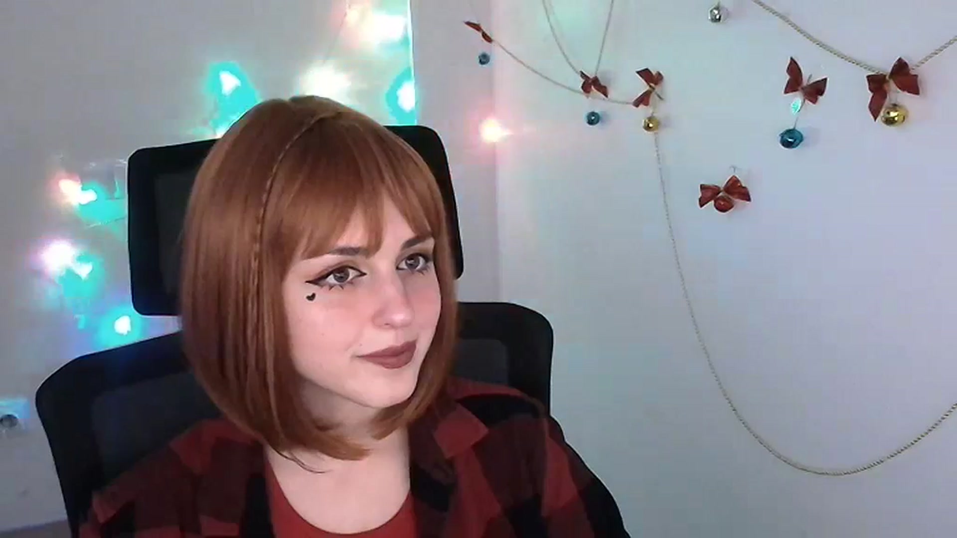 Gallery image thumbnail from Lurenn's myfreecams stream on, 12/23/2023, 14:54 image 5 of 20