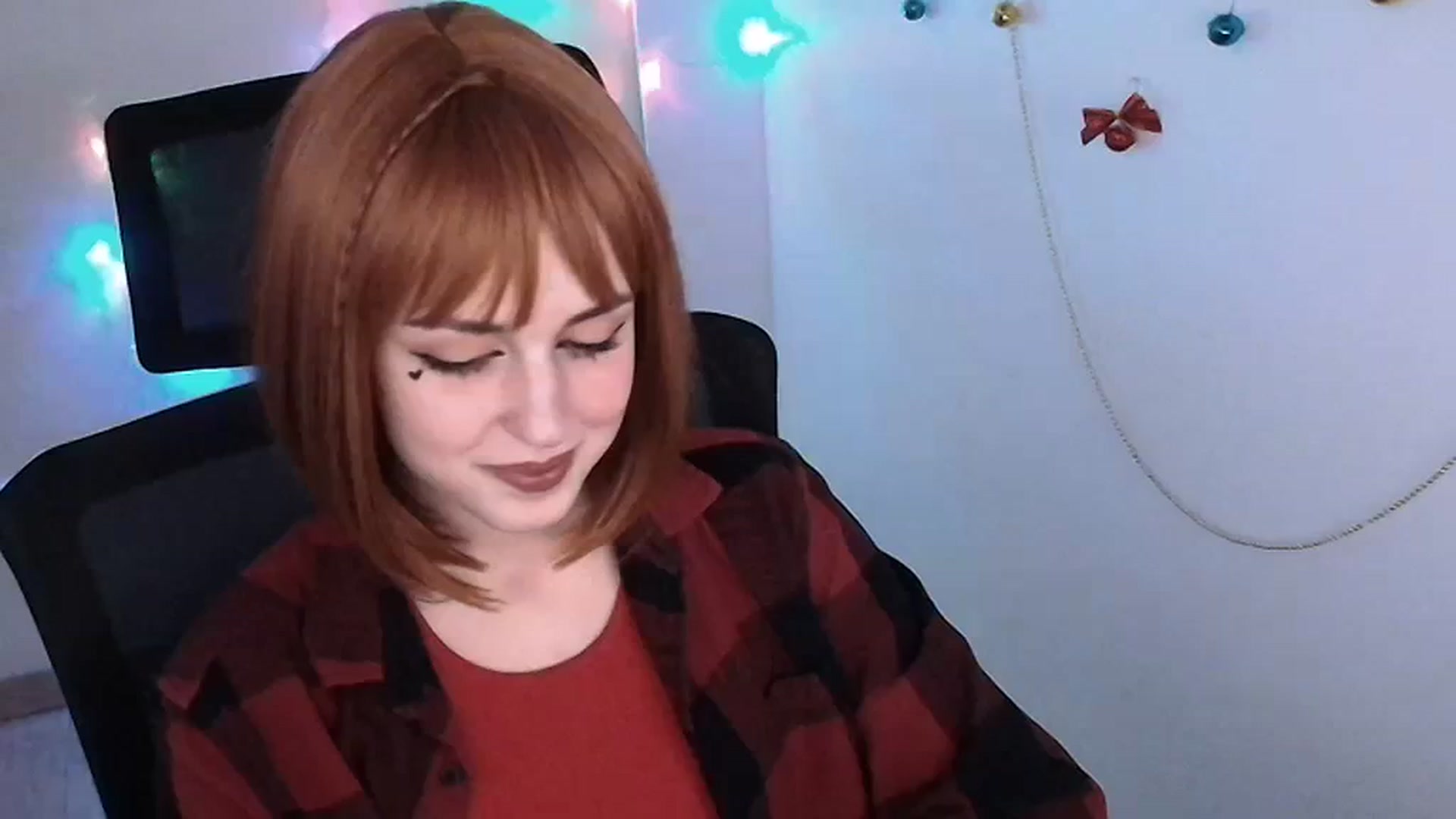 Gallery image thumbnail from Lurenn's myfreecams stream on, 12/23/2023, 16:17 image 1 of 20