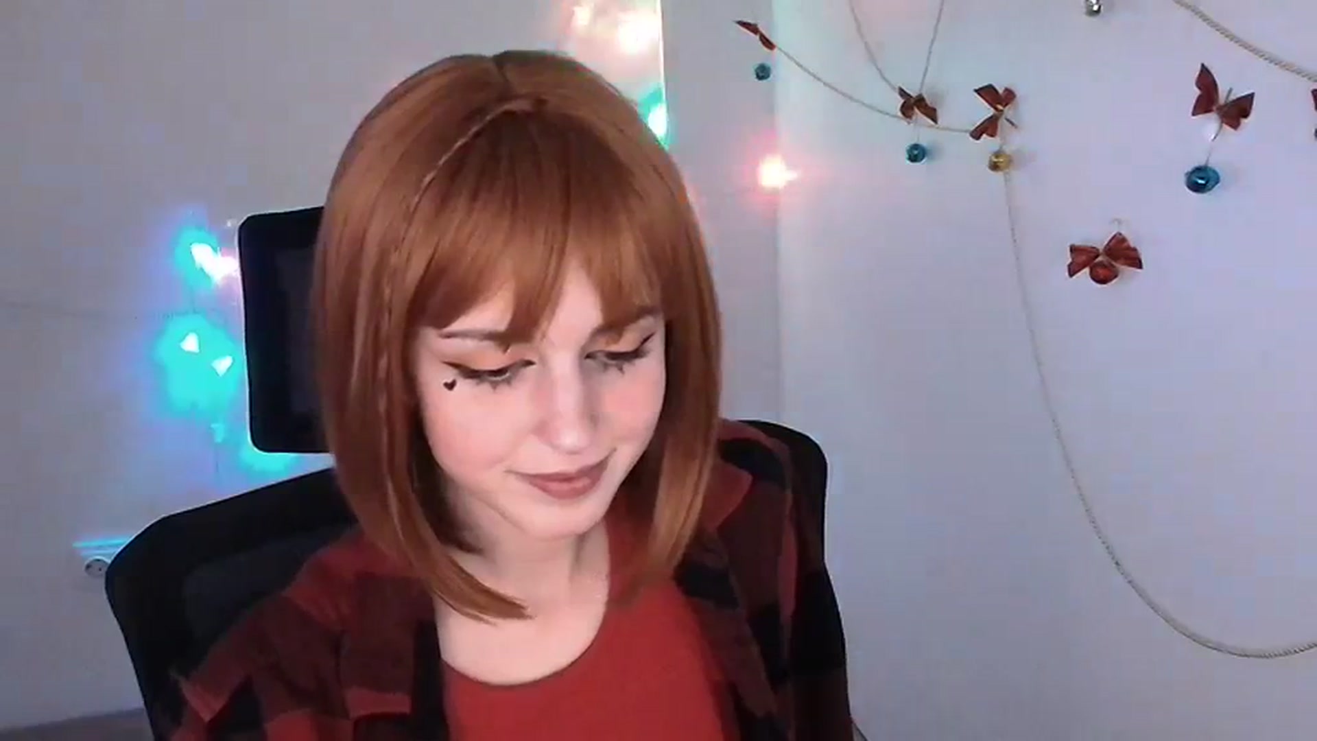 Gallery image thumbnail from Lurenn's myfreecams stream on, 12/23/2023, 18:14 image 3 of 20