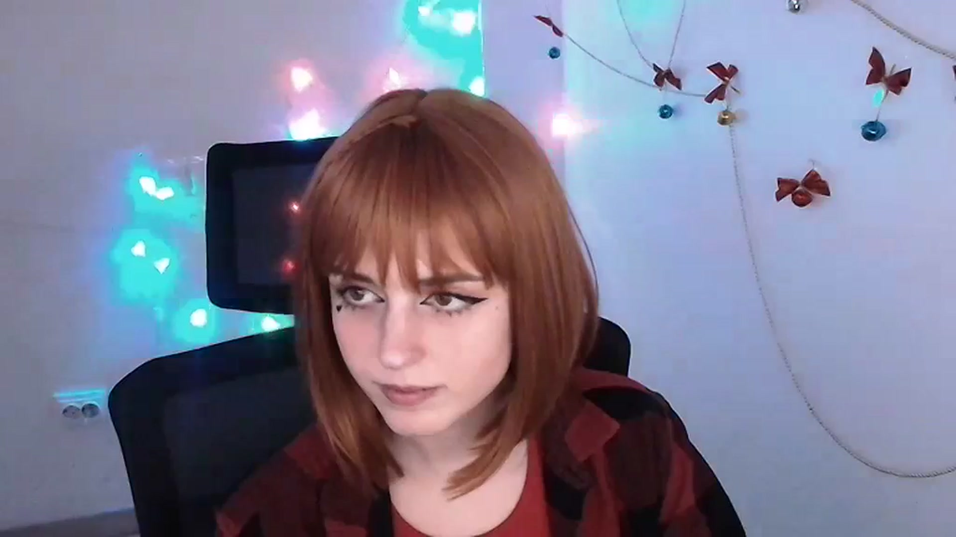 Gallery image thumbnail from Lurenn's myfreecams stream on, 12/23/2023, 19:04 image 5 of 20