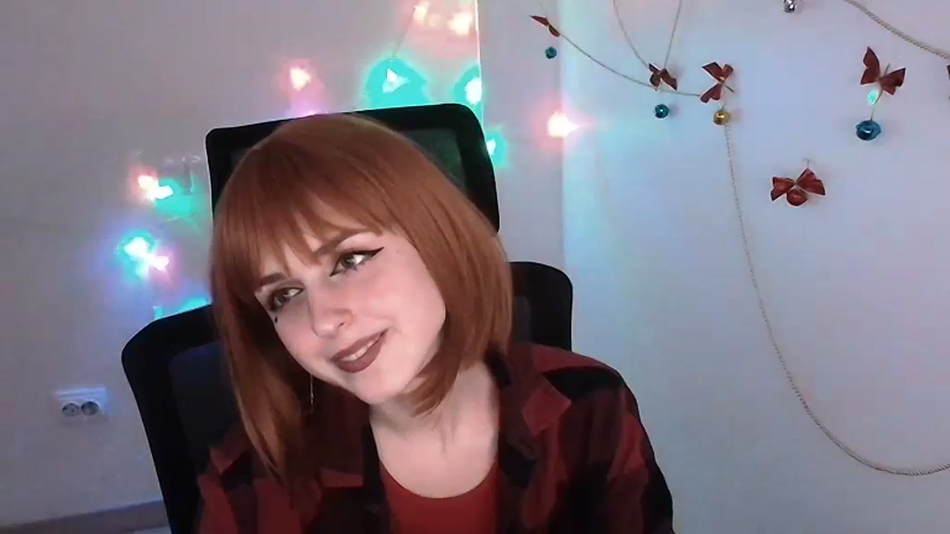 Gallery image thumbnail from Lurenn's myfreecams stream on, 12/23/2023, 19:04 image 9 of 20