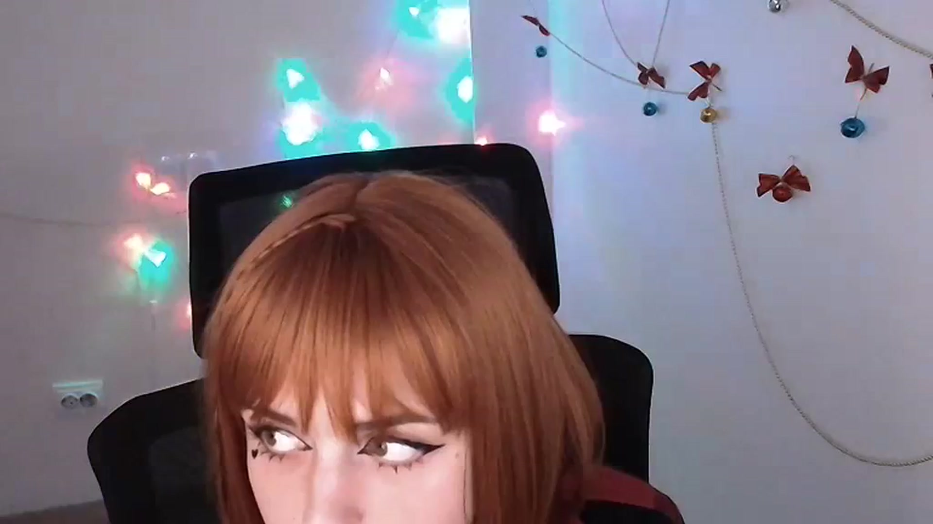 Gallery image thumbnail from Lurenn's myfreecams stream on, 12/23/2023, 19:04 image 6 of 20