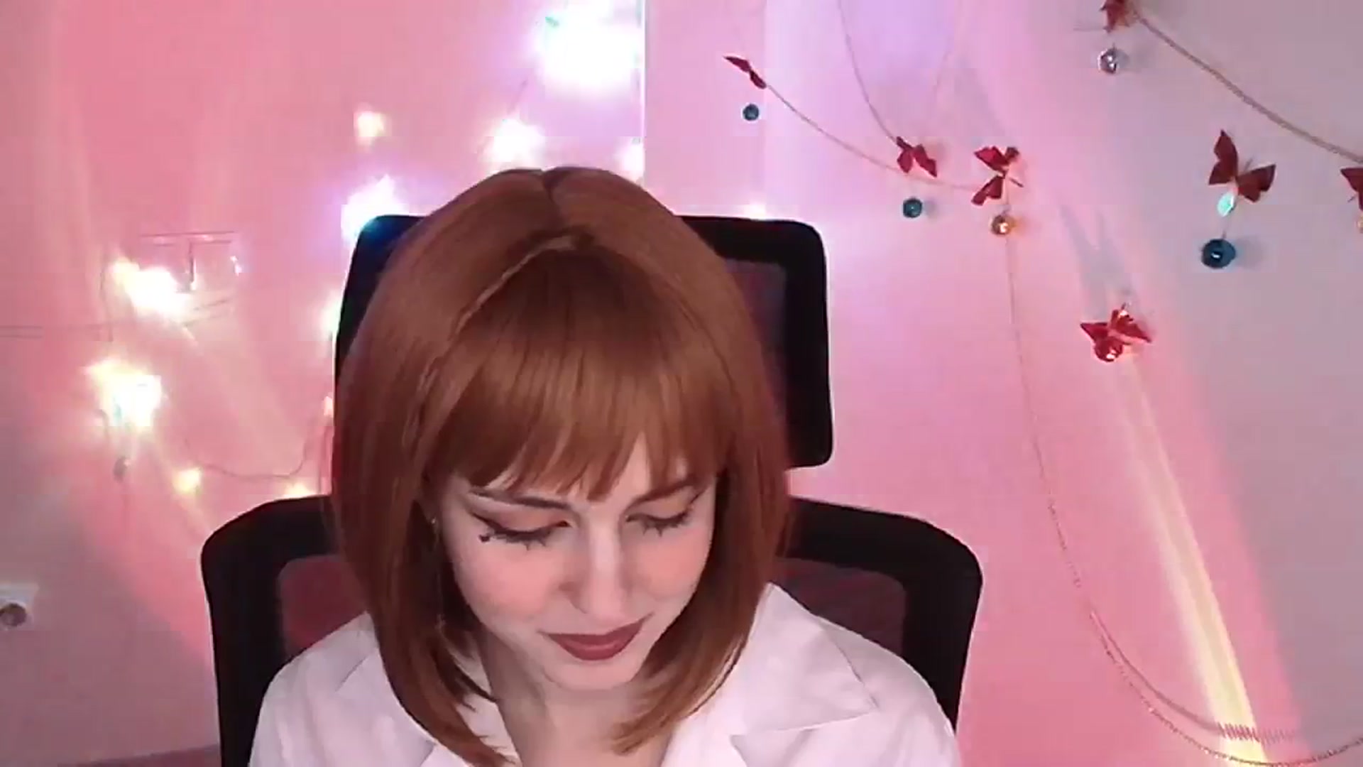 Gallery image thumbnail from Lurenn's myfreecams stream on, 12/24/2023, 14:11 image 16 of 20
