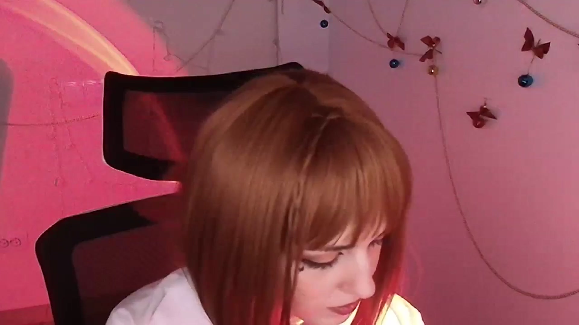 Gallery image thumbnail from Lurenn's myfreecams stream on, 12/24/2023, 16:24 image 5 of 20