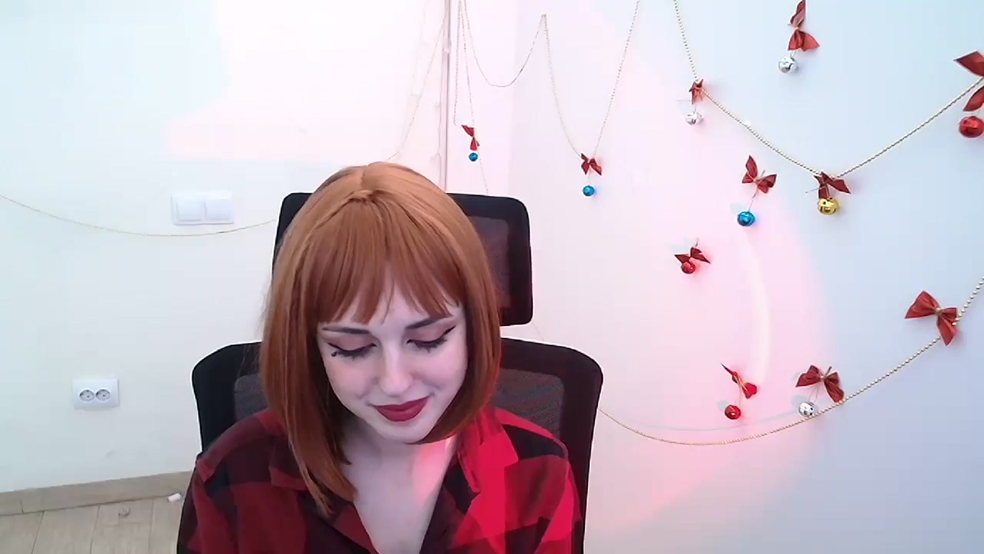 Gallery image thumbnail from Lurenn's myfreecams stream on, 12/26/2023, 09:39 image 10 of 20
