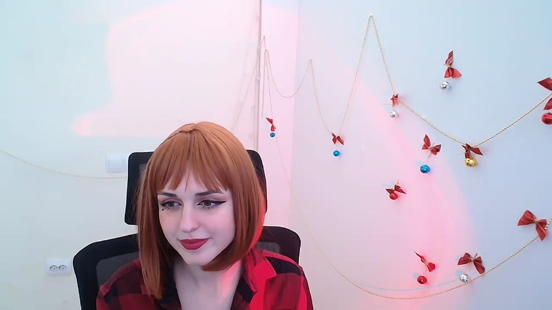 Gallery image thumbnail from Lurenn's myfreecams stream on, 12/26/2023, 09:39 image 12 of 20