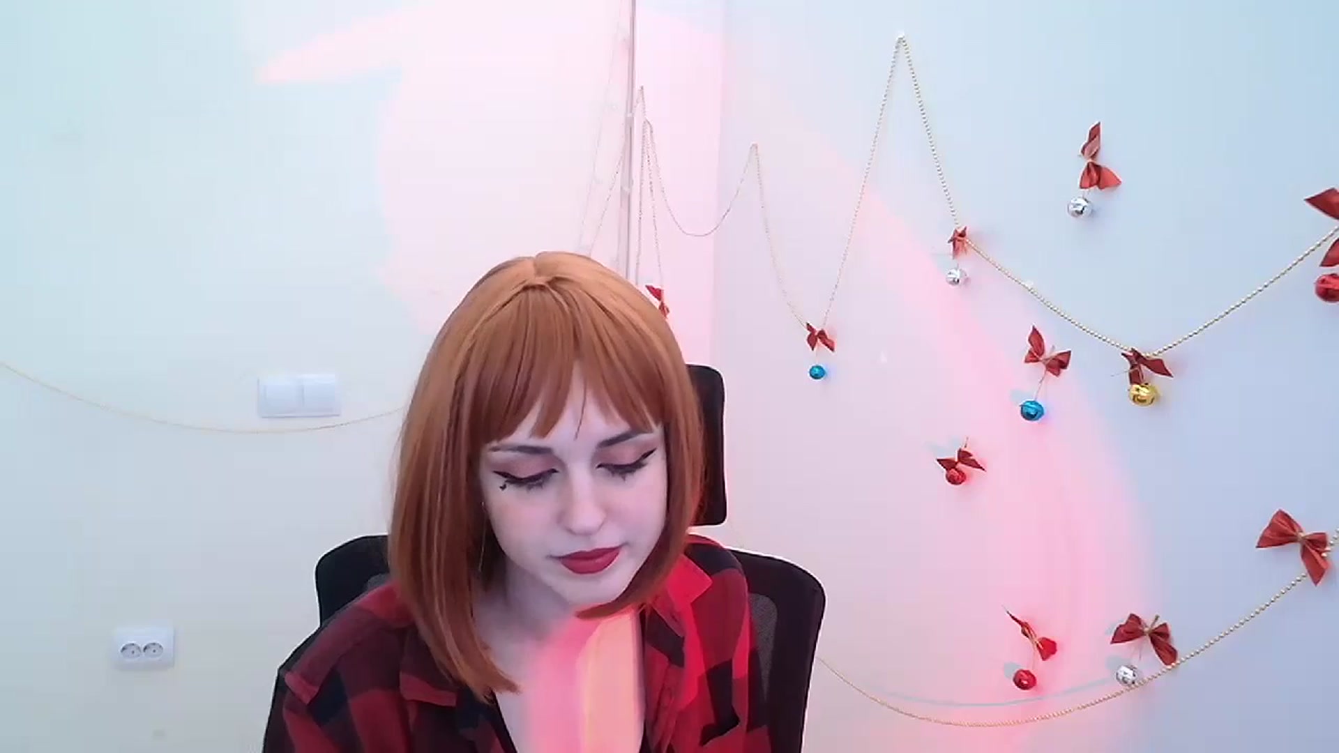 Gallery image thumbnail from Lurenn's myfreecams stream on, 12/26/2023, 09:39 image 18 of 20