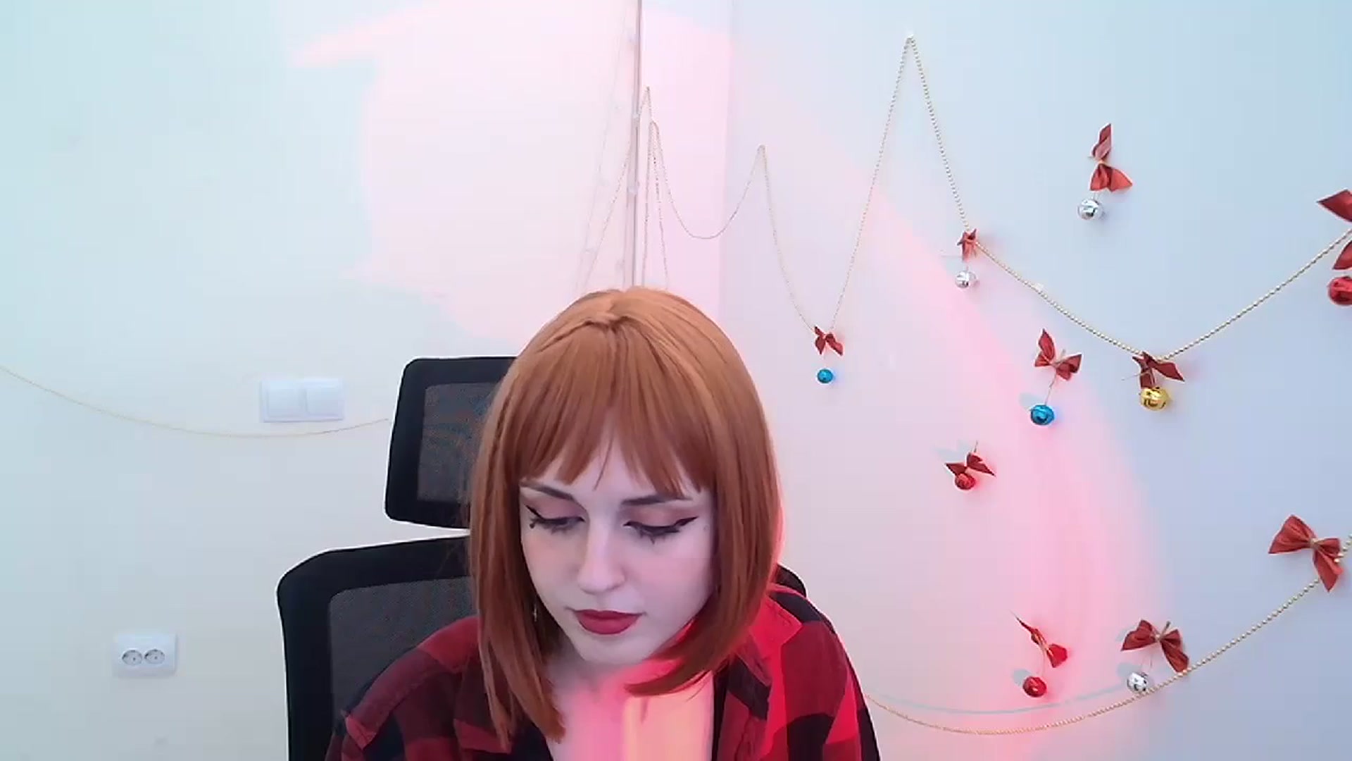 Gallery image thumbnail from Lurenn's myfreecams stream on, 12/26/2023, 09:39 image 15 of 20