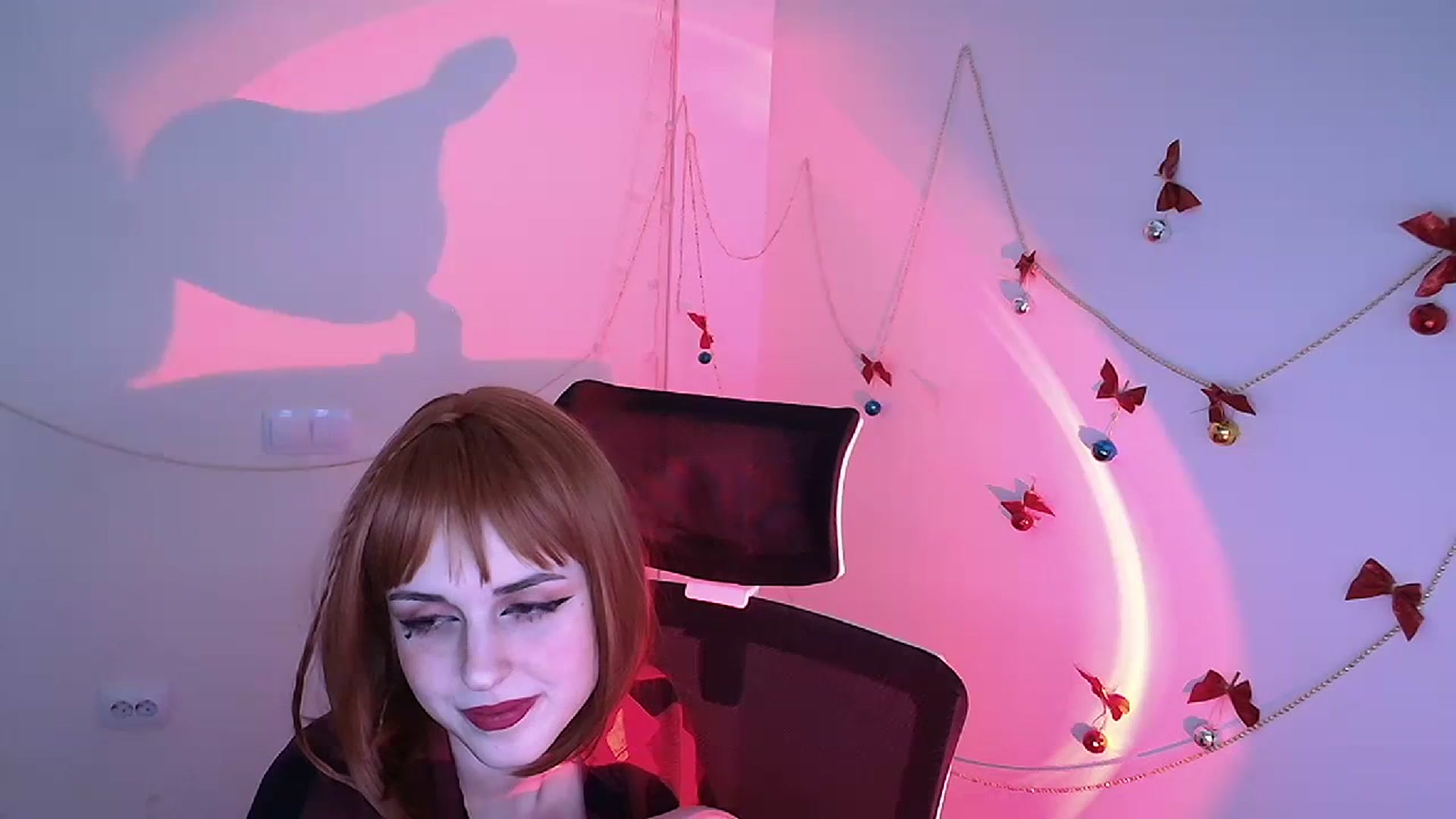 Gallery image thumbnail from Lurenn's myfreecams stream on, 12/26/2023, 10:29 image 2 of 20