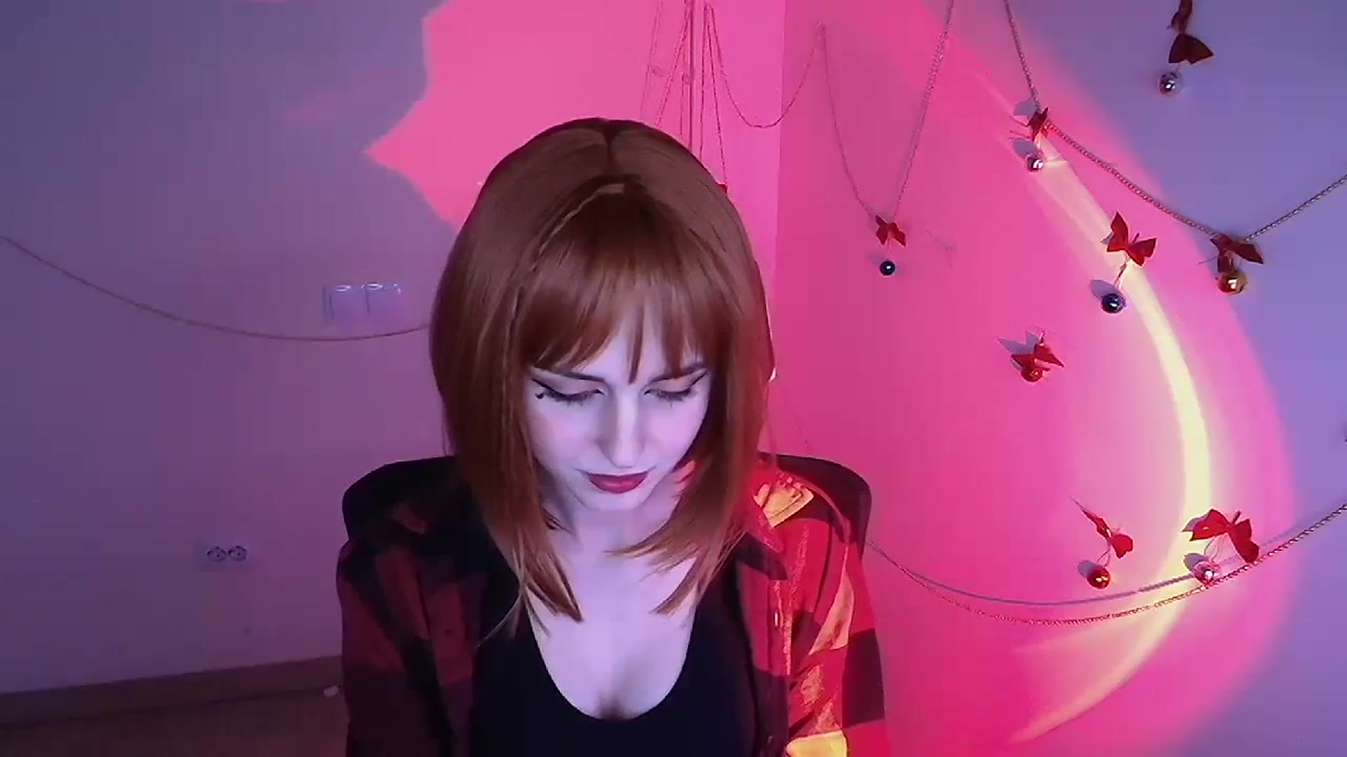 Gallery image thumbnail from Lurenn's myfreecams stream on, 12/26/2023, 12:44 image 6 of 20