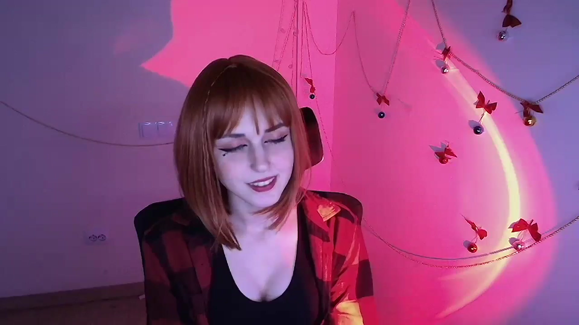 Gallery image thumbnail from Lurenn's myfreecams stream on, 12/26/2023, 12:44 image 8 of 20