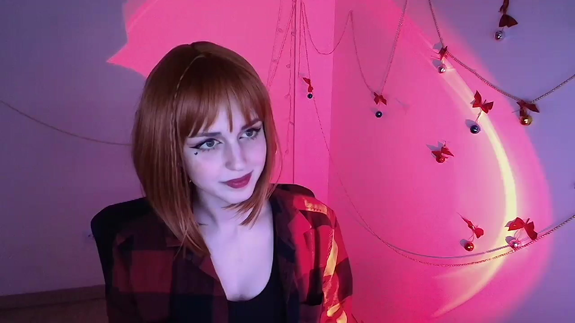 Gallery image thumbnail from Lurenn's myfreecams stream on, 12/26/2023, 12:44 image 10 of 20