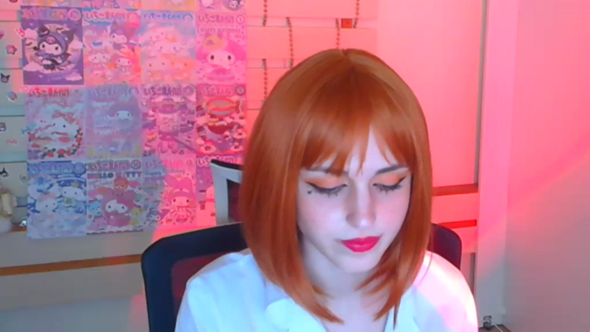 Gallery image thumbnail from Lurenn's myfreecams stream on, 12/29/2023, 10:38 image 13 of 20