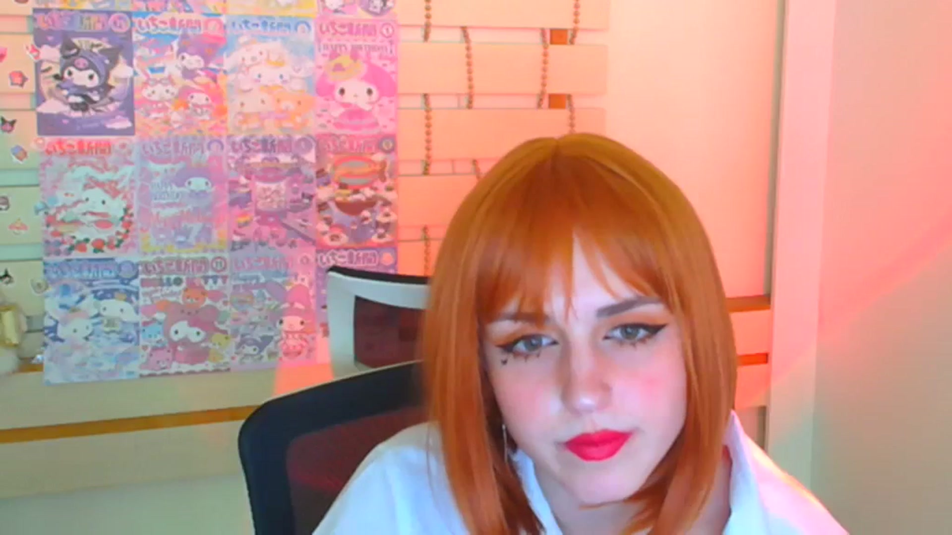 Gallery image thumbnail from Lurenn's myfreecams stream on, 12/29/2023, 10:38 image 2 of 20