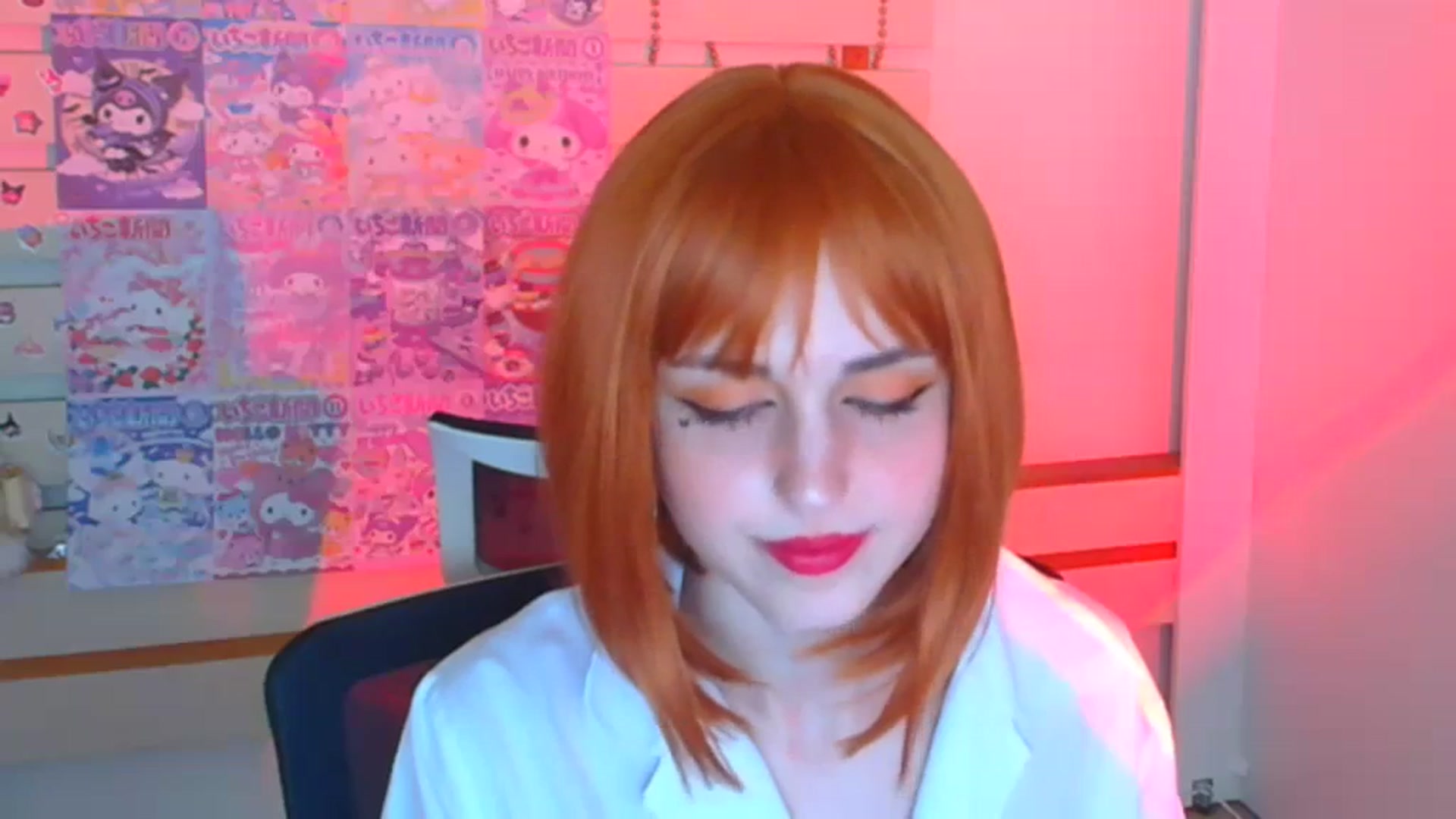 Gallery image thumbnail from Lurenn's myfreecams stream on, 12/29/2023, 10:38 image 14 of 20