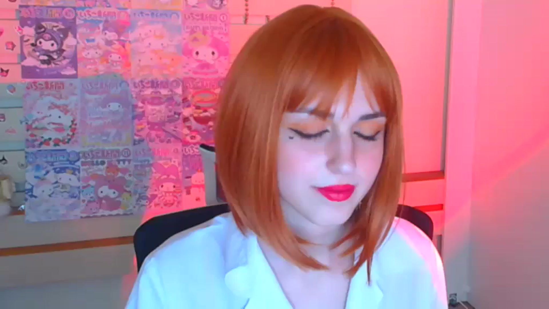 Gallery image thumbnail from Lurenn's myfreecams stream on, 12/29/2023, 10:38 image 12 of 20