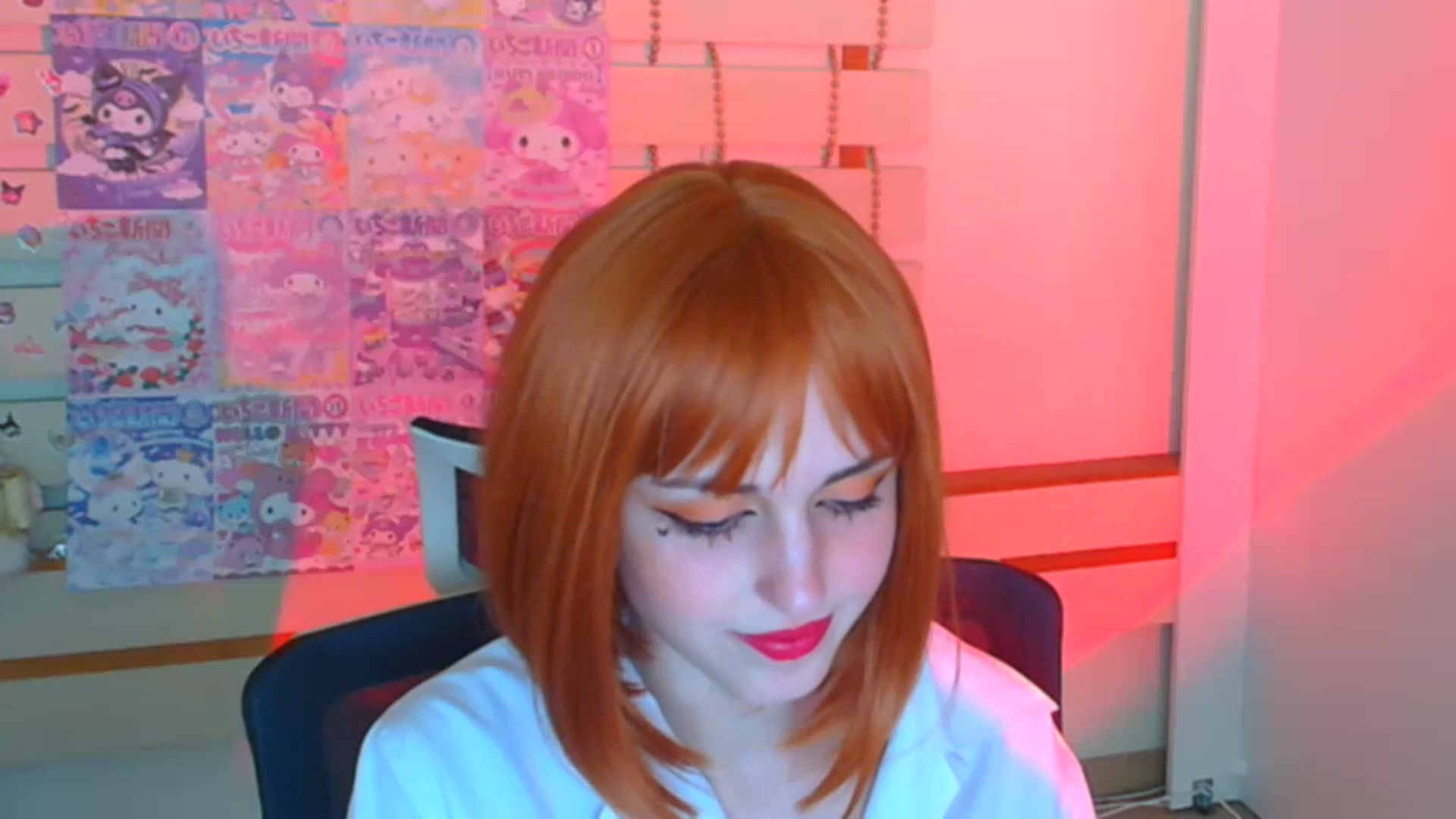 Gallery image thumbnail from Lurenn's myfreecams stream on, 12/29/2023, 10:38 image 19 of 20