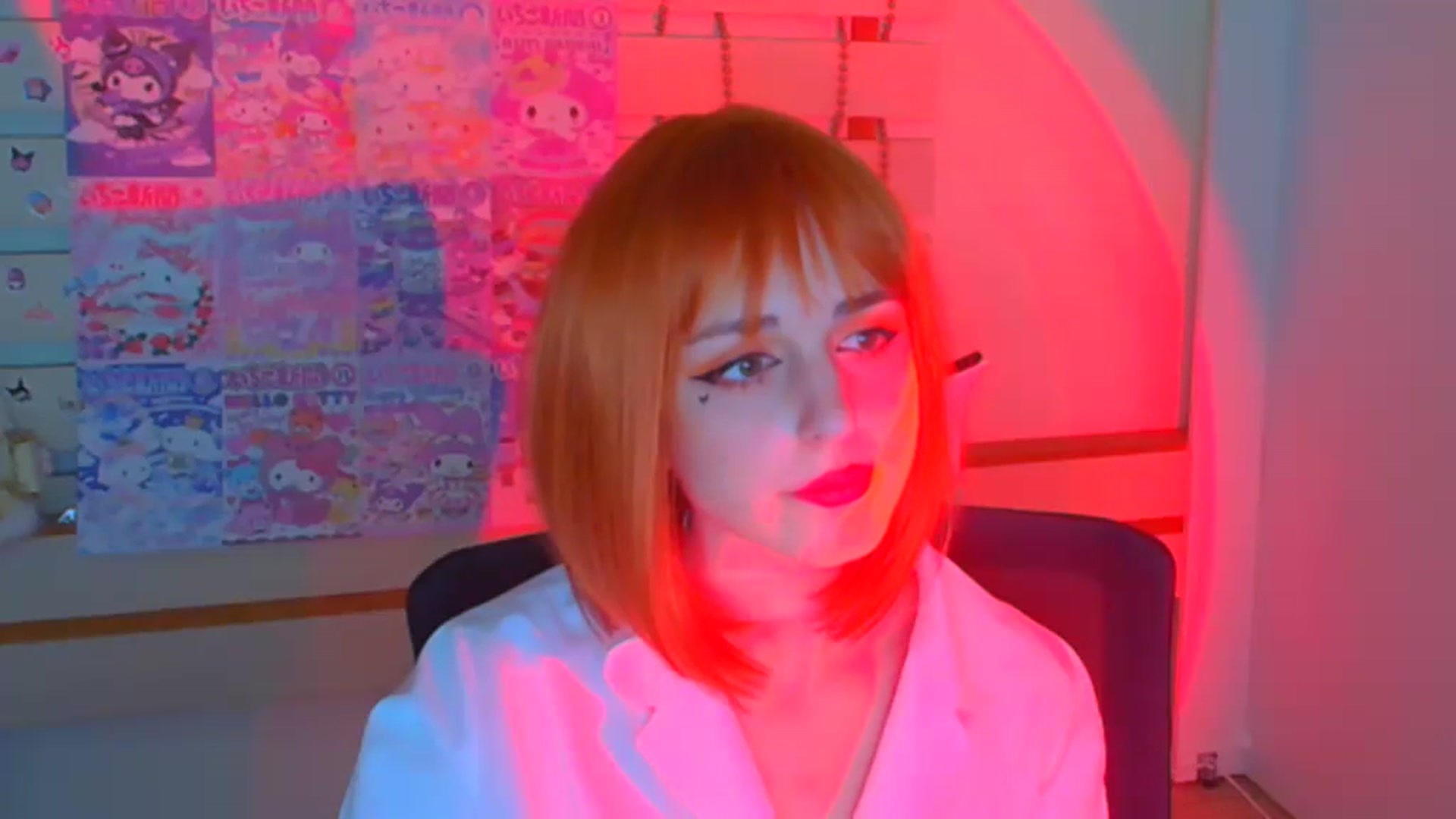 Gallery image thumbnail from Lurenn's myfreecams stream on, 12/29/2023, 12:01 image 14 of 20