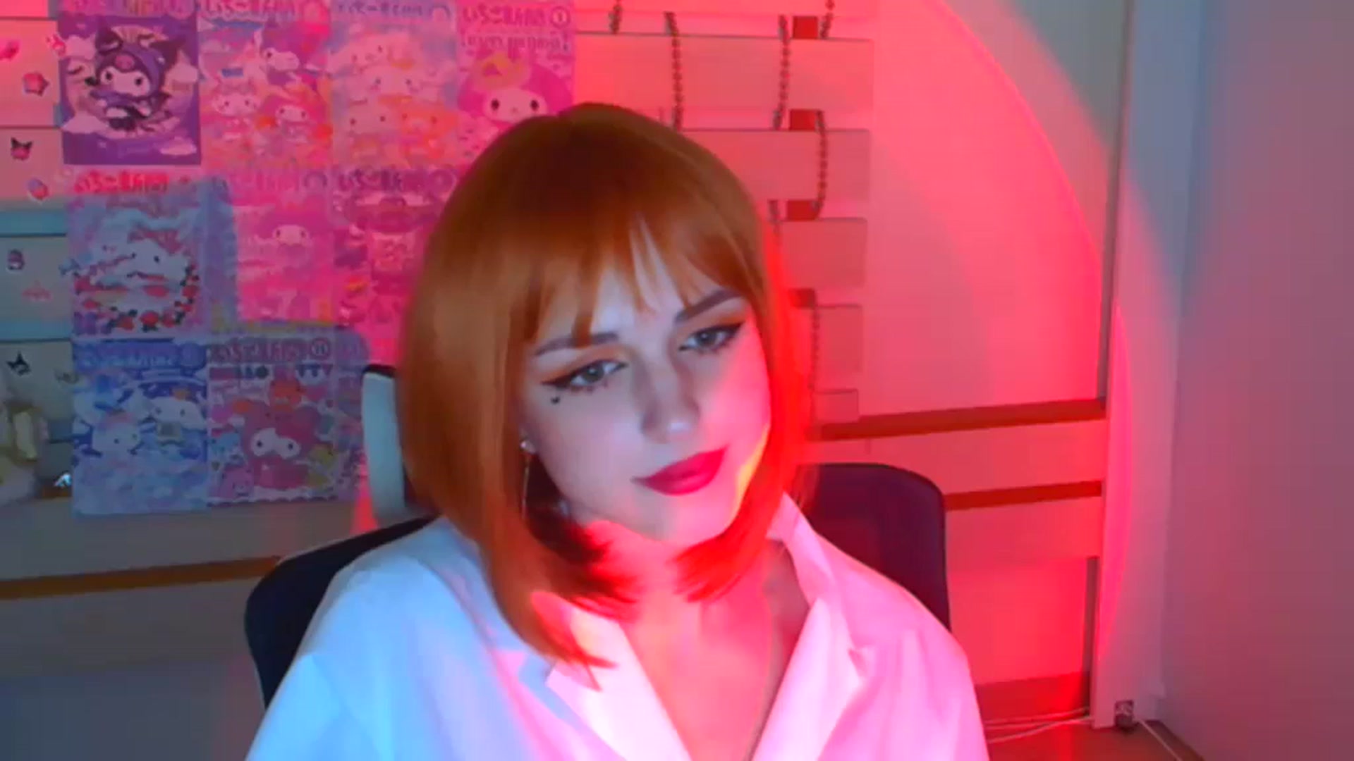 Gallery image thumbnail from Lurenn's myfreecams stream on, 12/29/2023, 12:01 image 19 of 20
