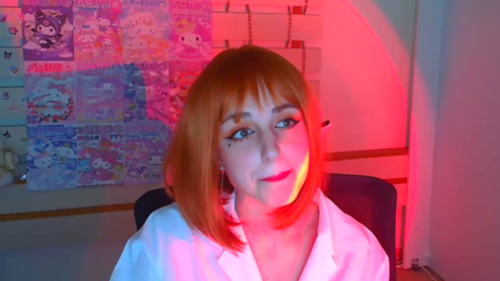 Gallery image thumbnail from Lurenn's myfreecams stream on, 12/29/2023, 12:01 image 18 of 20