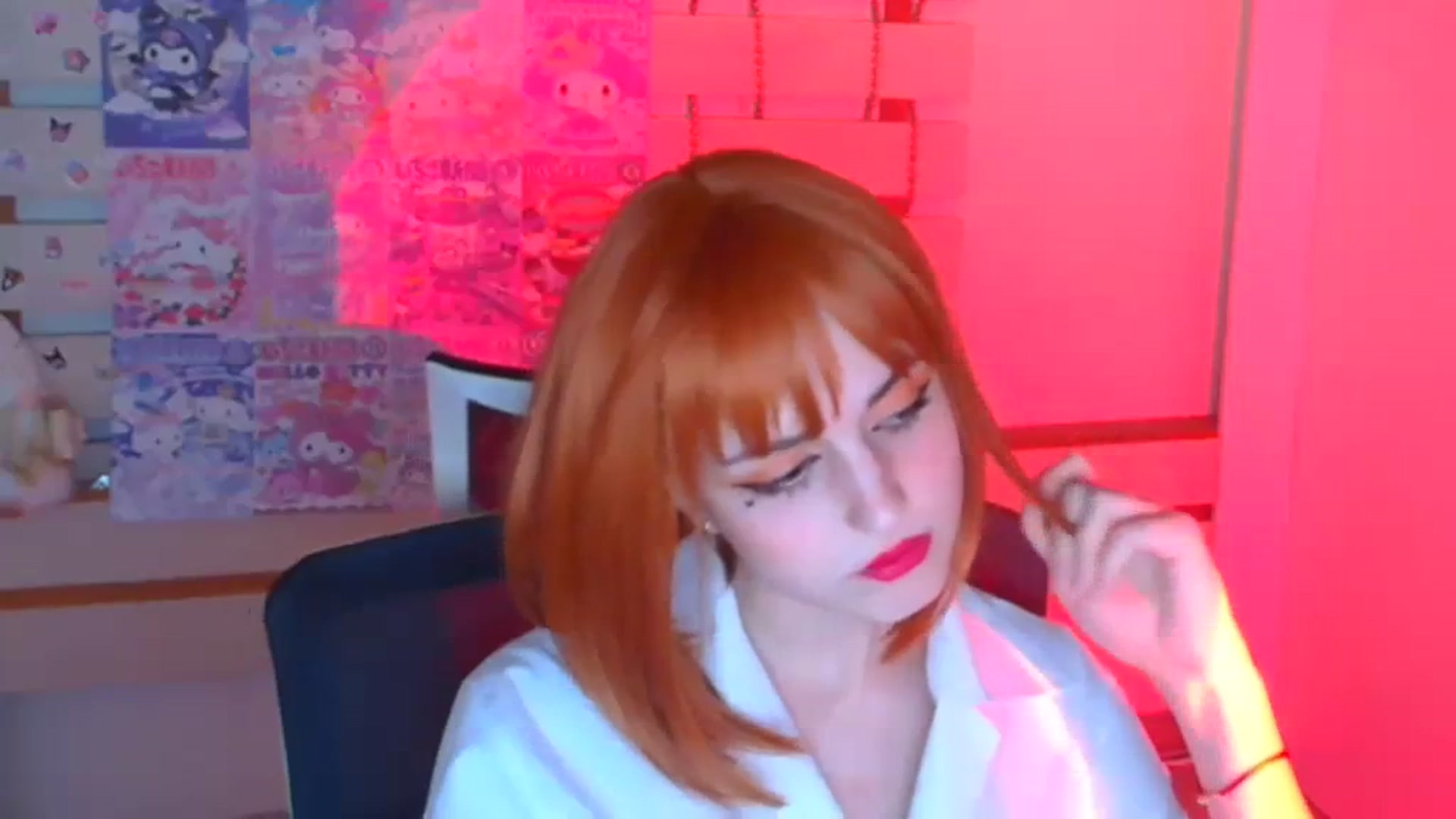 Gallery image thumbnail from Lurenn's myfreecams stream on, 12/29/2023, 13:16 image 5 of 20