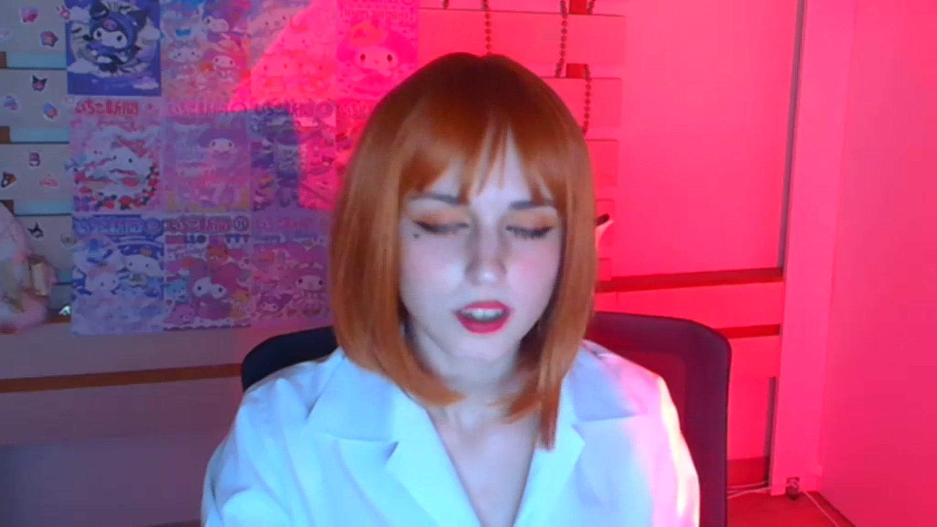 Gallery image thumbnail from Lurenn's myfreecams stream on, 12/29/2023, 13:16 image 18 of 20