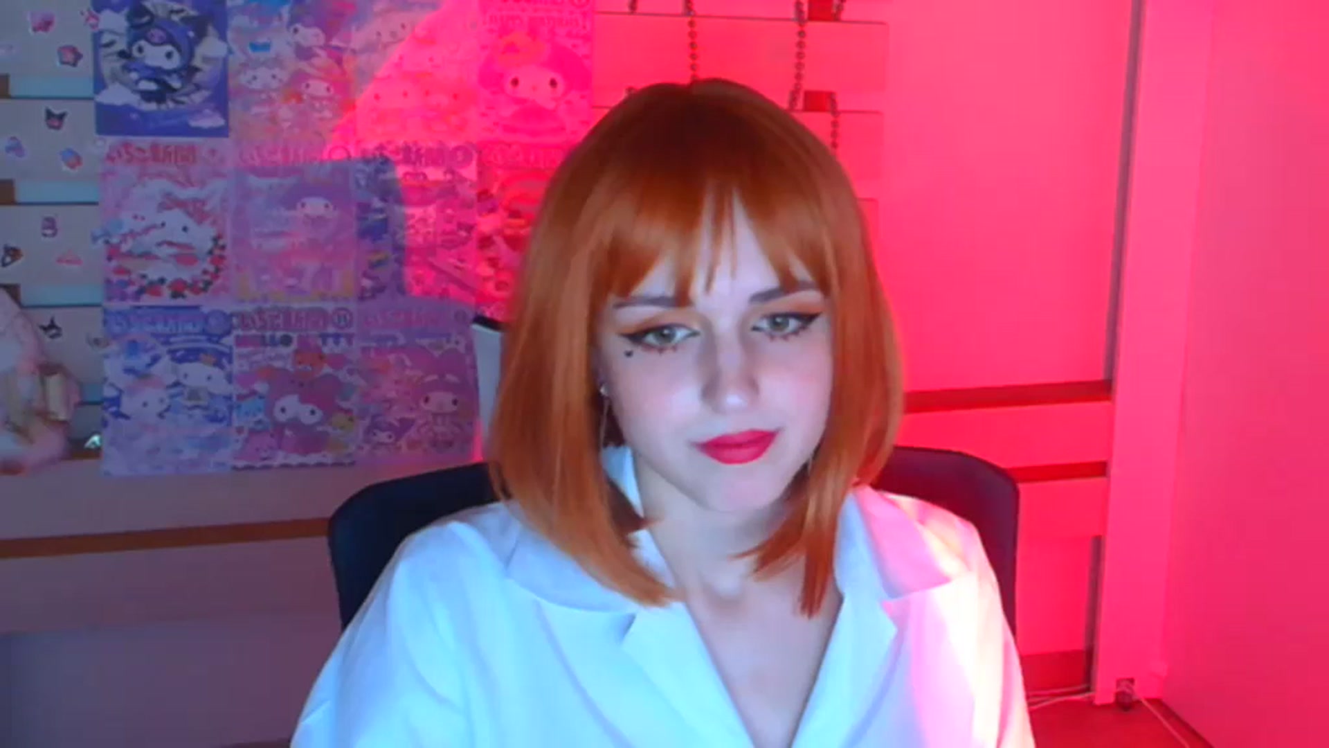 Gallery image thumbnail from Lurenn's myfreecams stream on, 12/29/2023, 13:16 image 19 of 20