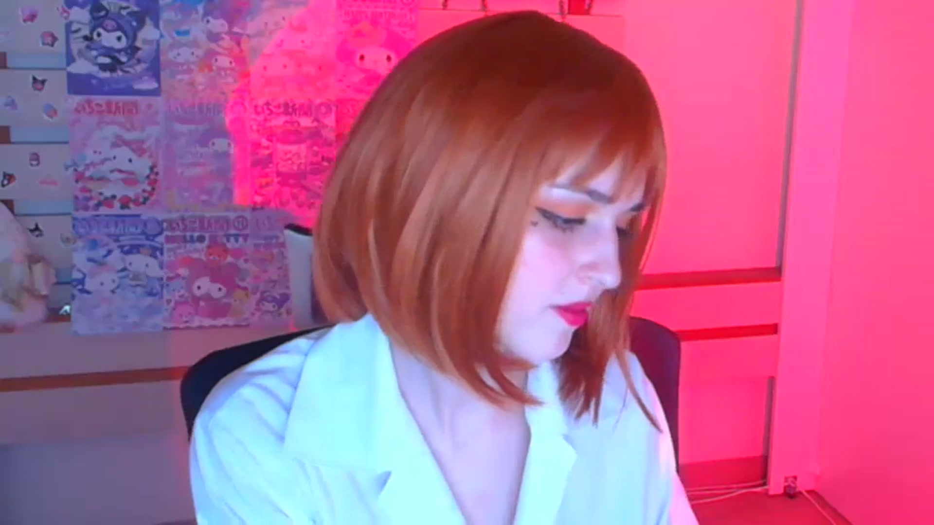 Gallery image thumbnail from Lurenn's myfreecams stream on, 12/29/2023, 13:16 image 8 of 20