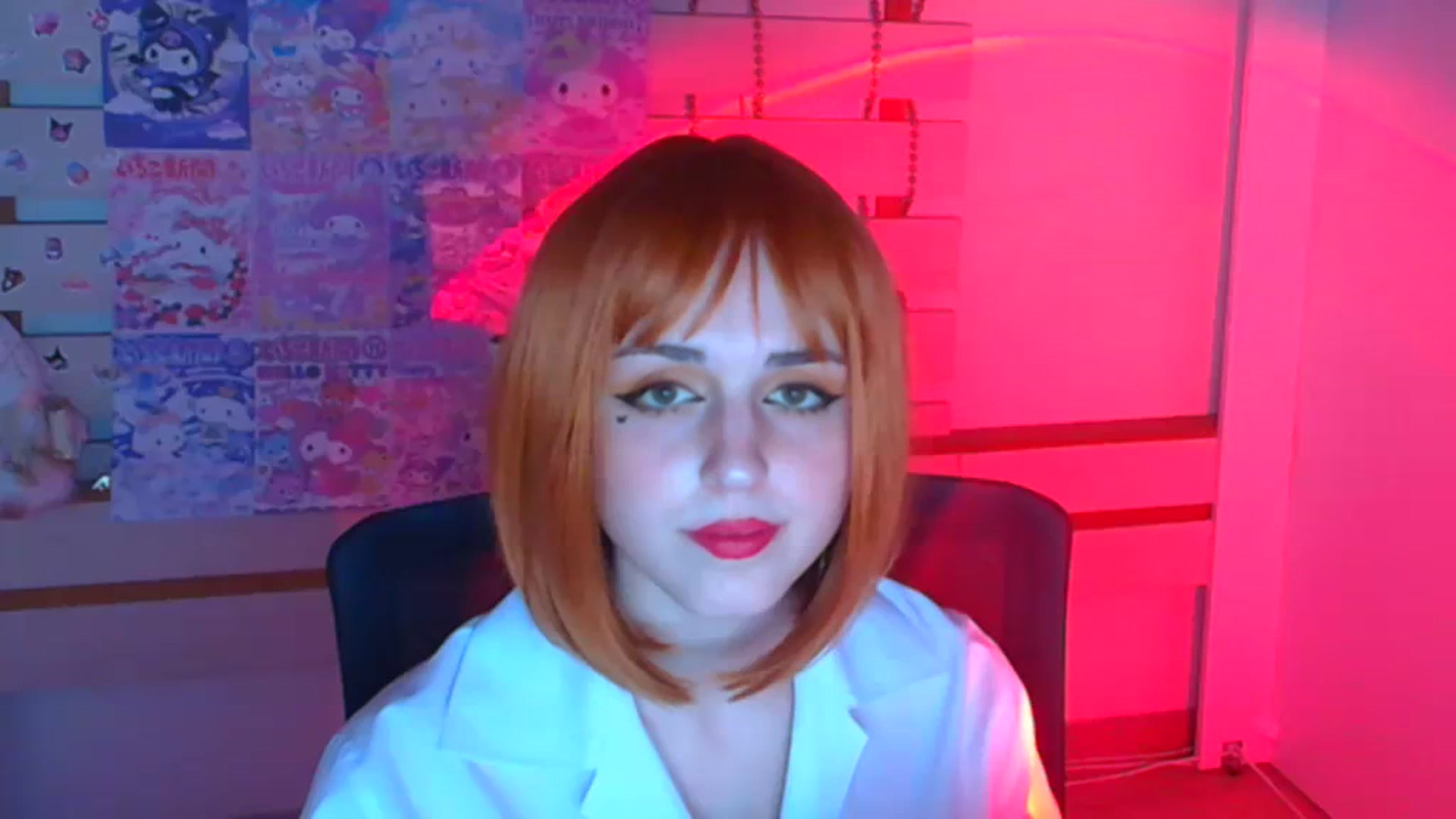 Gallery image thumbnail from Lurenn's myfreecams stream on, 12/29/2023, 14:16 image 14 of 20