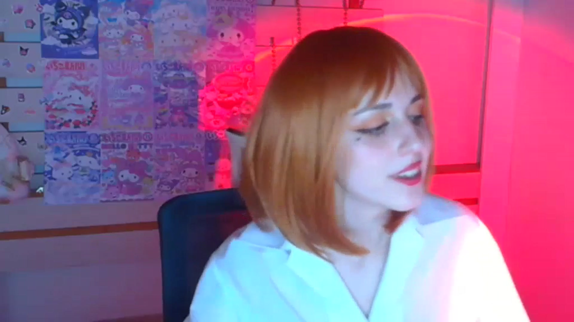 Gallery image thumbnail from Lurenn's myfreecams stream on, 12/29/2023, 14:16 image 10 of 20