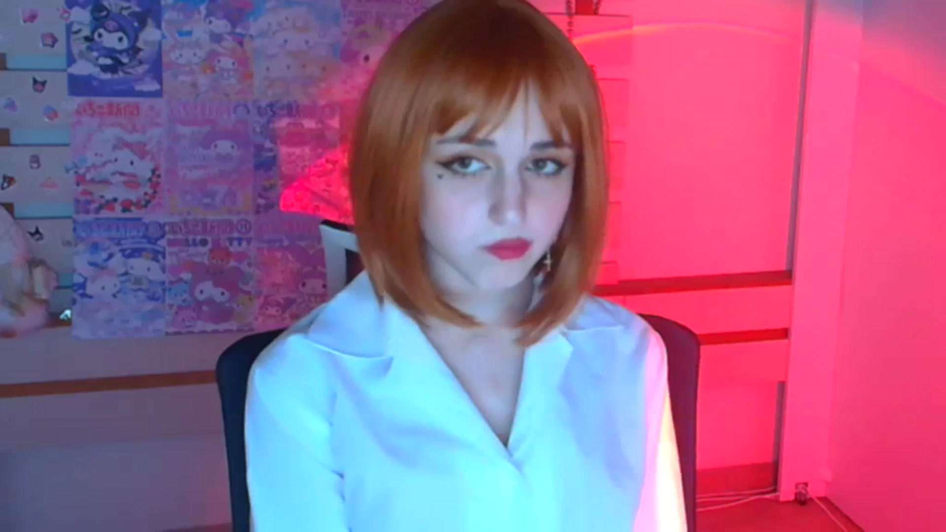 Gallery image thumbnail from Lurenn's myfreecams stream on, 12/29/2023, 14:16 image 6 of 20