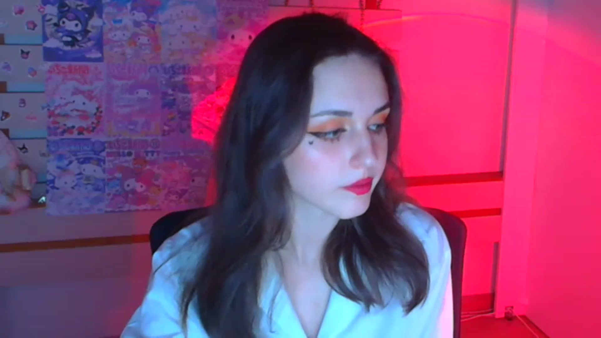 Gallery image thumbnail from Lurenn's myfreecams stream on, 12/29/2023, 14:16 image 20 of 20