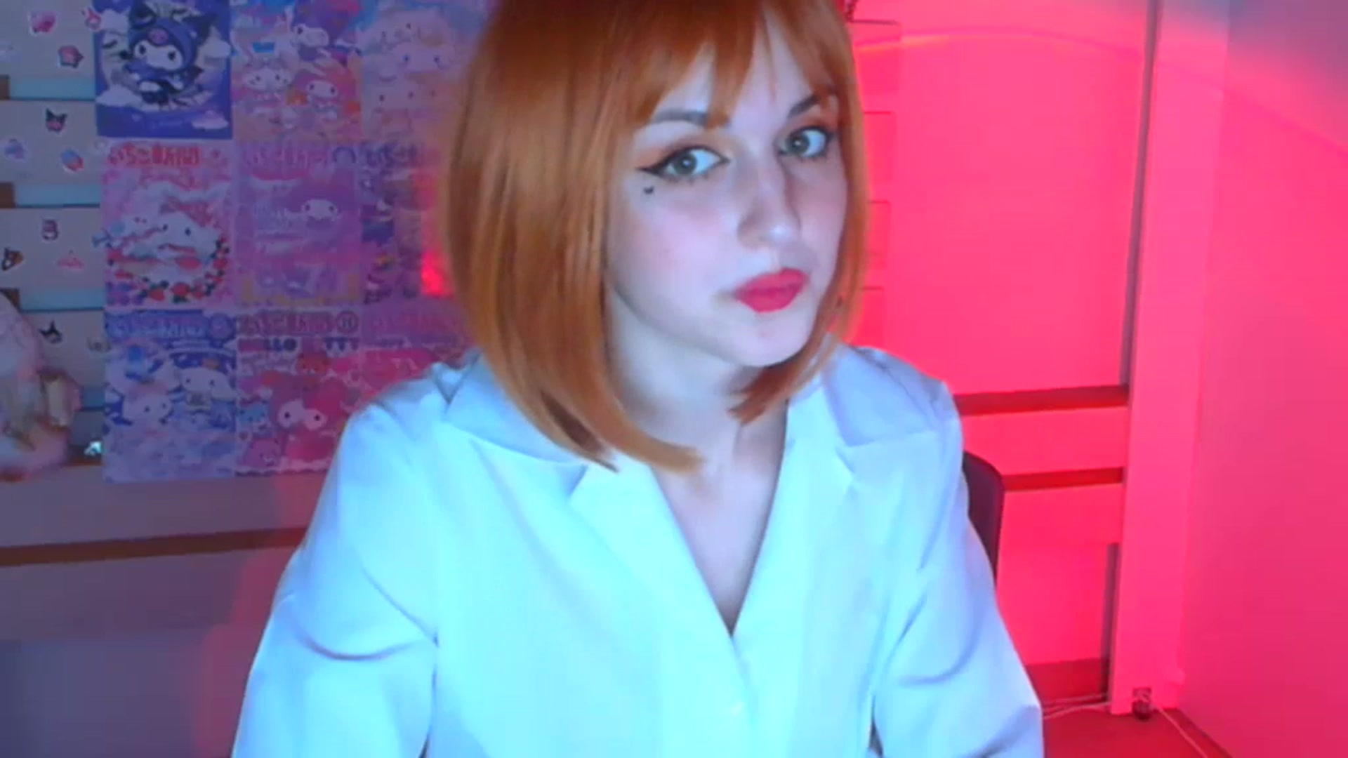 Gallery image thumbnail from Lurenn's myfreecams stream on, 12/29/2023, 14:16 image 3 of 20