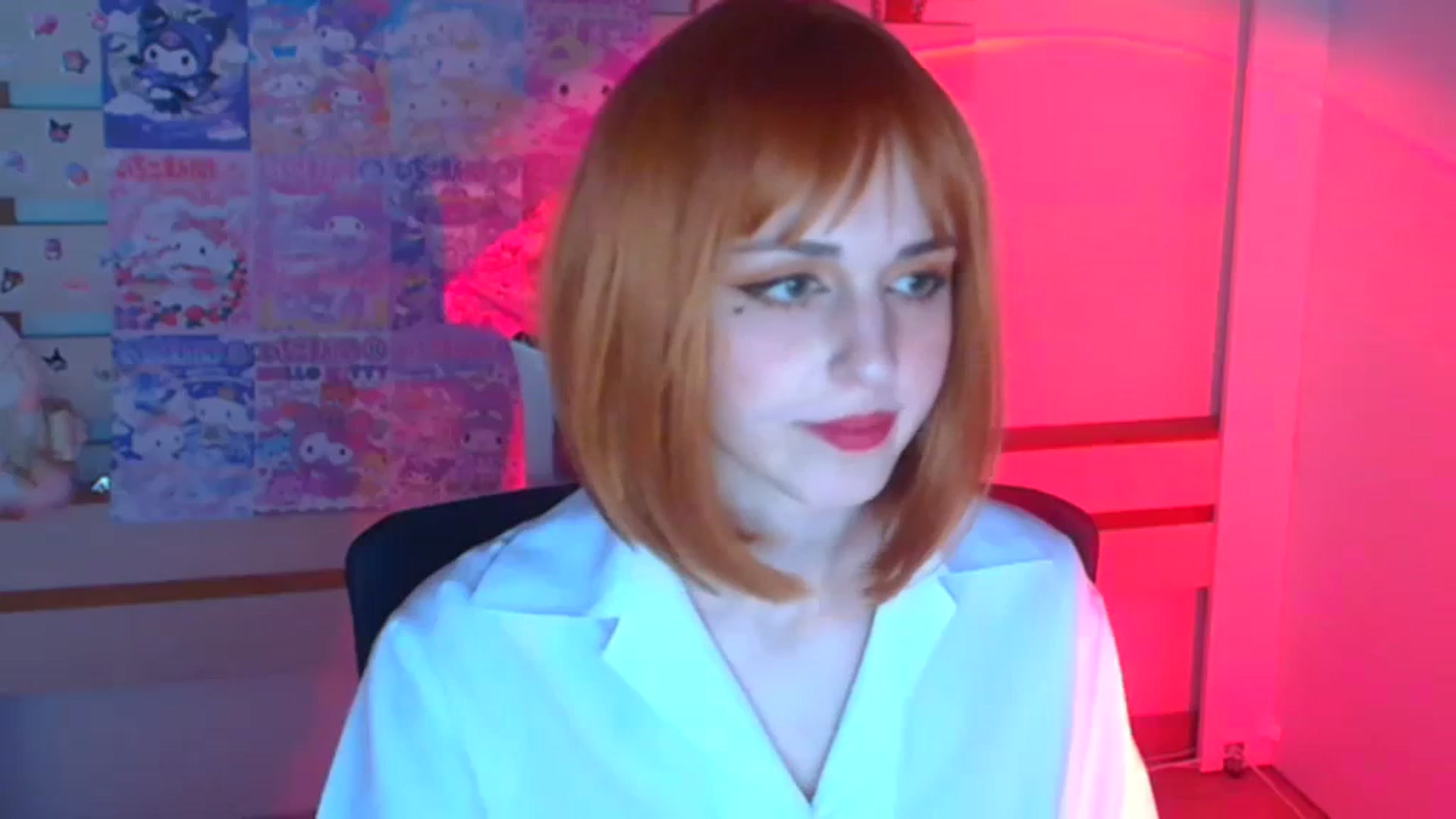 Gallery image thumbnail from Lurenn's myfreecams stream on, 12/29/2023, 14:16 image 8 of 20