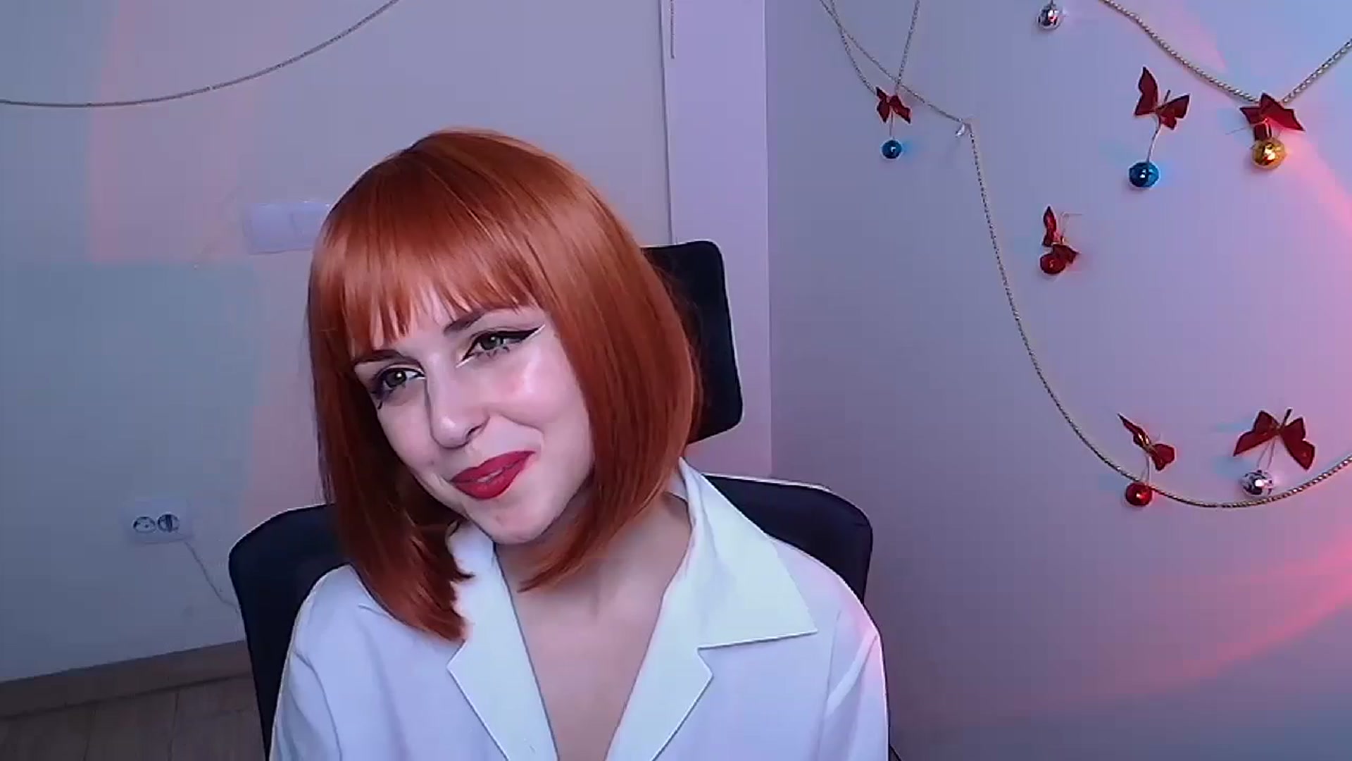 Gallery image thumbnail from Lurenn's myfreecams stream on, 01/21/2024, 15:22 image 8 of 20