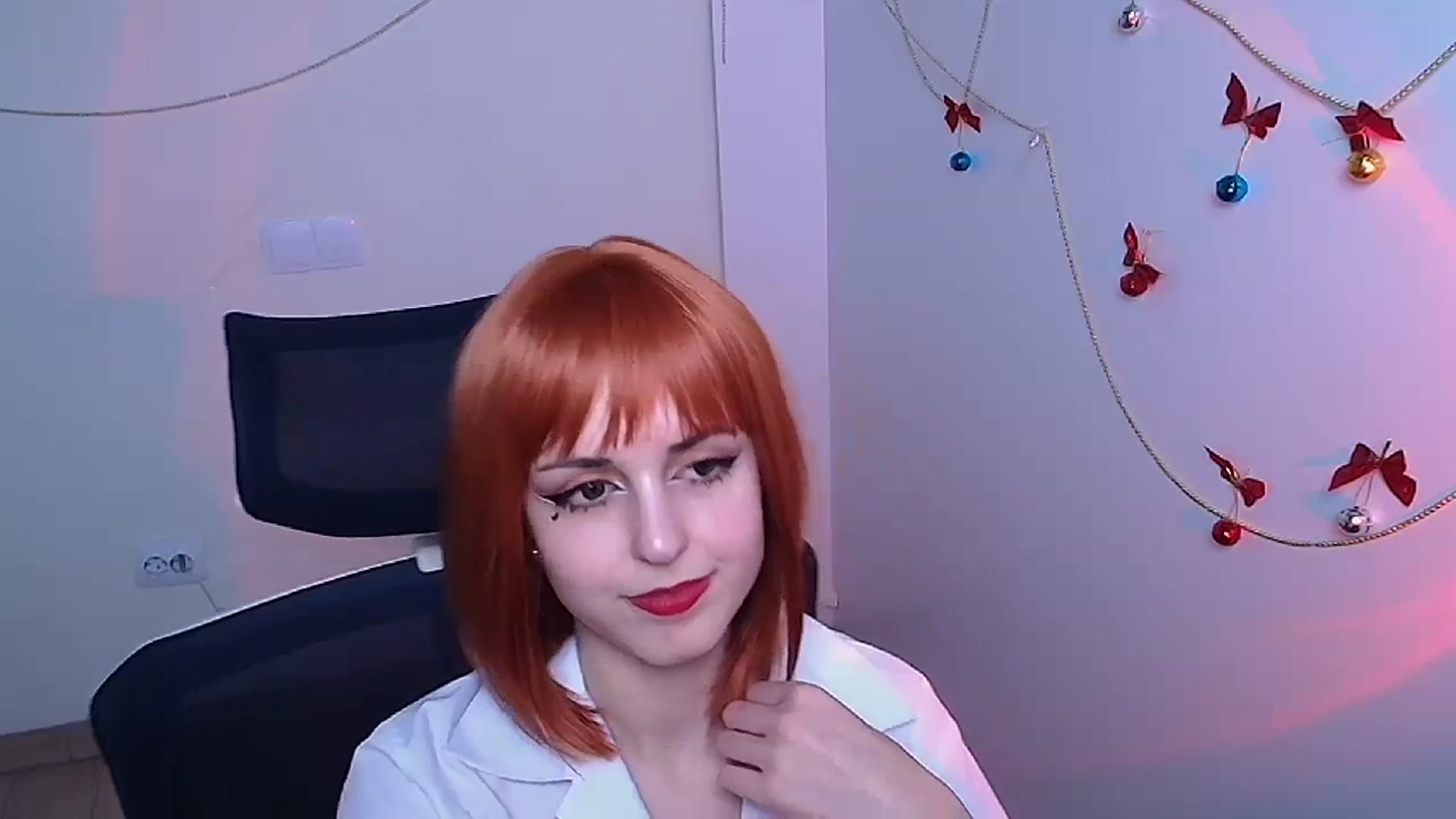Gallery image thumbnail from Lurenn's myfreecams stream on, 01/21/2024, 15:22 image 11 of 20