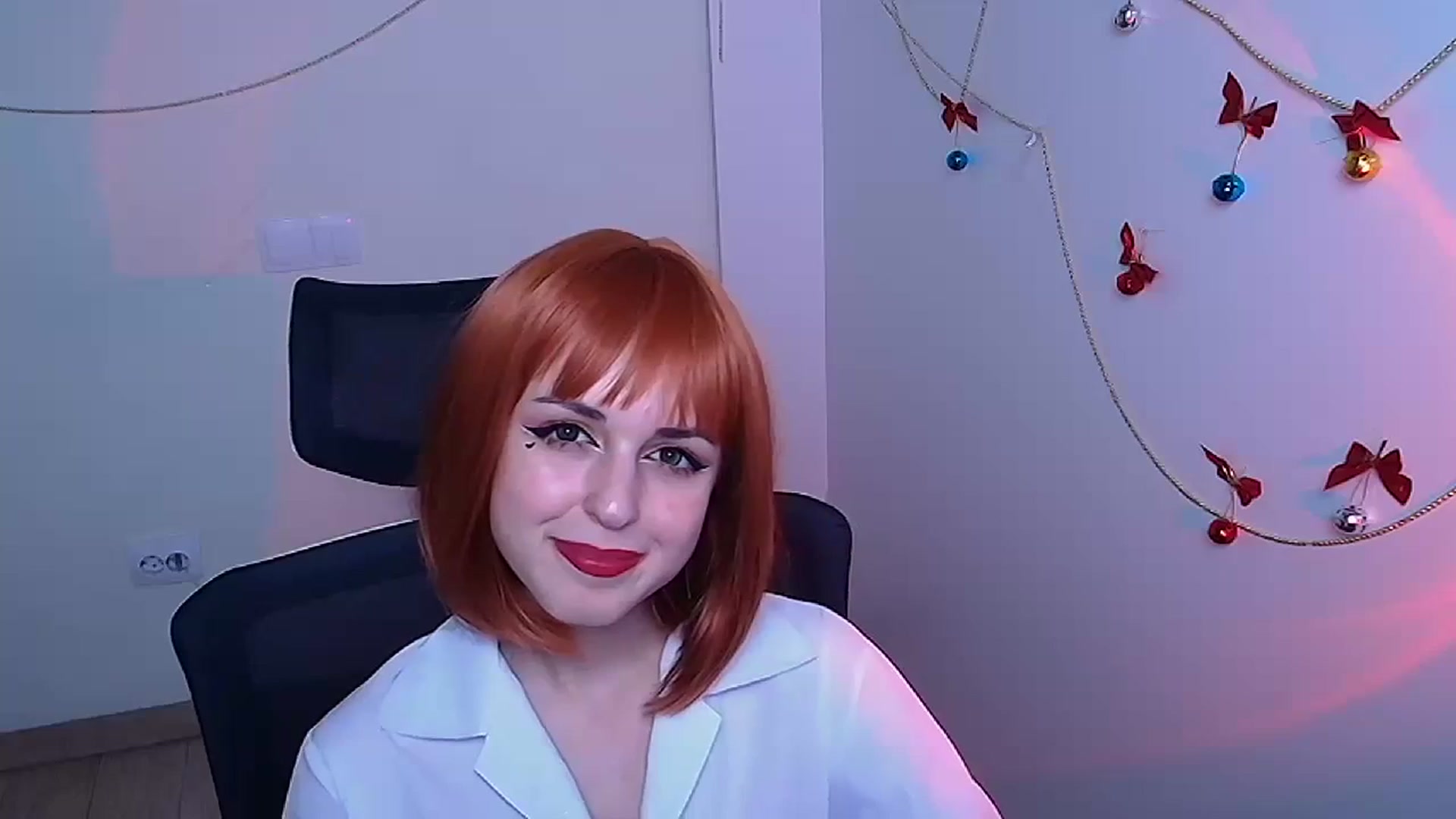 Gallery image thumbnail from Lurenn's myfreecams stream on, 01/21/2024, 15:22 image 2 of 20