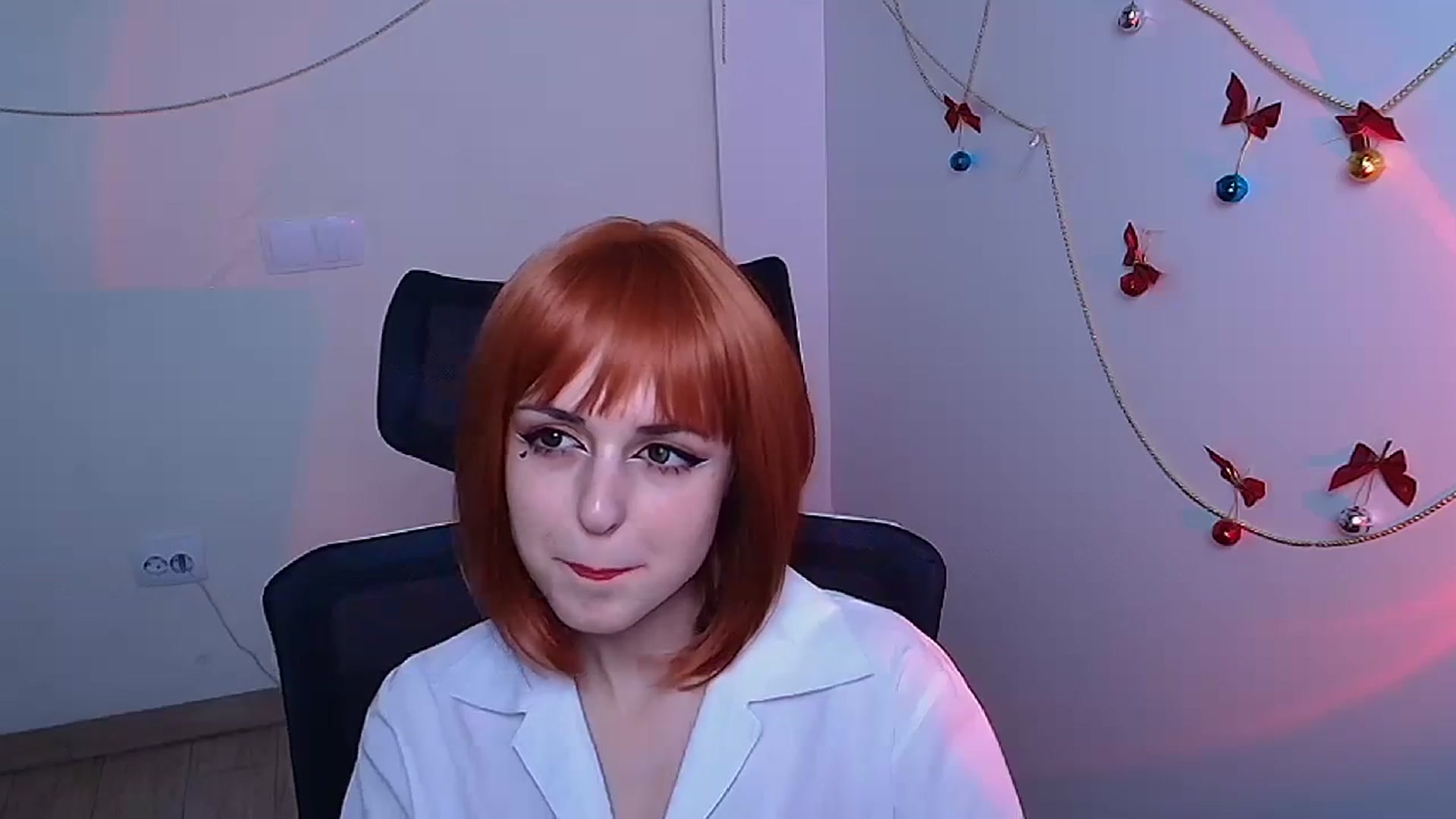 Gallery image thumbnail from Lurenn's myfreecams stream on, 01/21/2024, 15:22 image 10 of 20