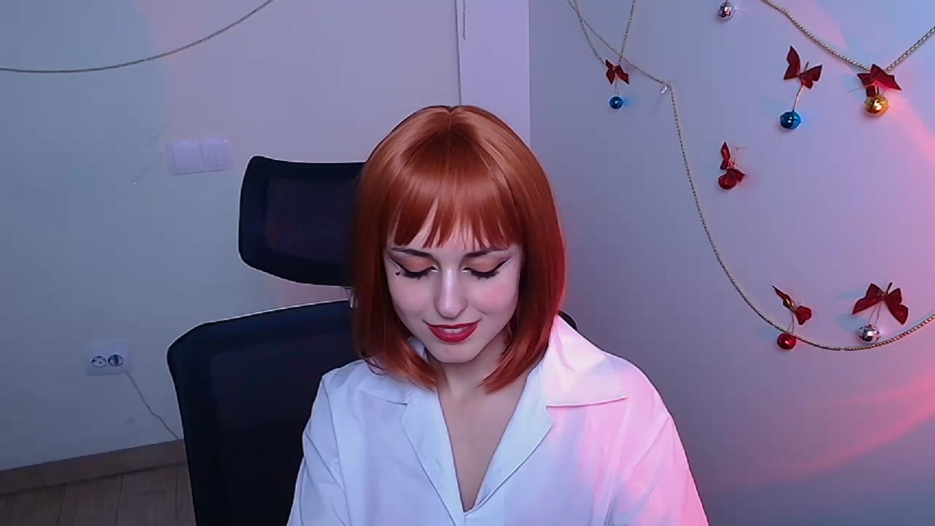 Gallery image thumbnail from Lurenn's myfreecams stream on, 01/21/2024, 15:22 image 6 of 20