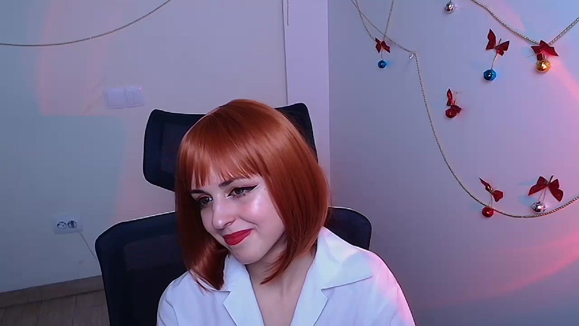 Gallery image thumbnail from Lurenn's myfreecams stream on, 01/21/2024, 15:22 image 14 of 20
