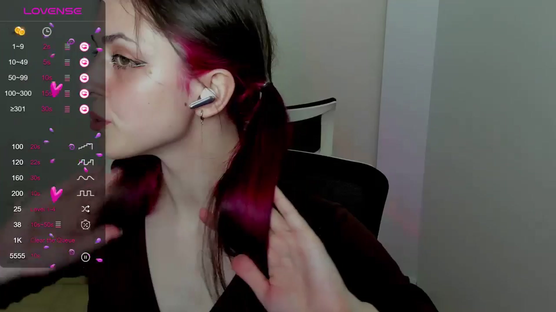 Gallery image thumbnail from Lurenn's myfreecams stream on, 05/12/2024, 13:22 image 4 of 20