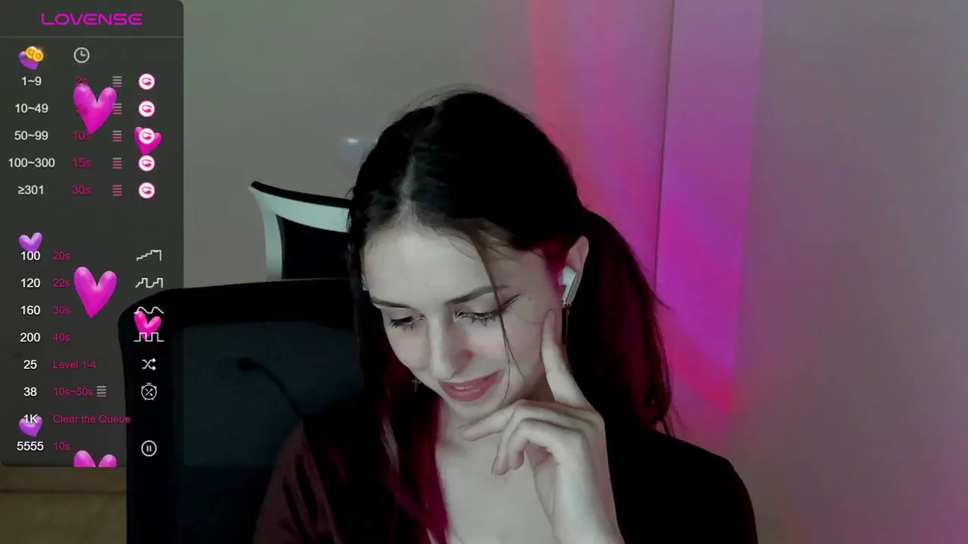 Gallery image thumbnail from Lurenn's myfreecams stream on, 05/12/2024, 13:22 image 9 of 20