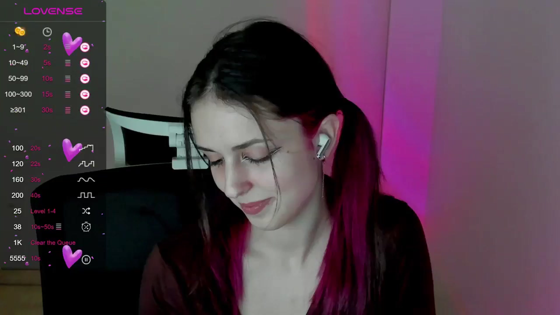 Gallery image thumbnail from Lurenn's myfreecams stream on, 05/12/2024, 13:22 image 5 of 20