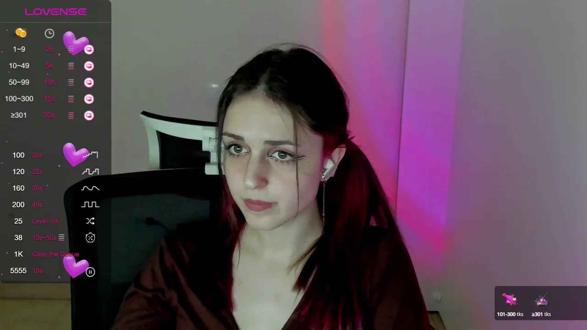 Gallery image thumbnail from Lurenn's myfreecams stream on, 05/12/2024, 13:56 image 1 of 20