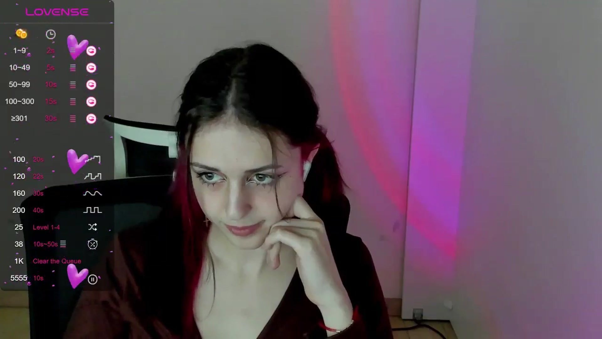 Gallery image thumbnail from Lurenn's myfreecams stream on, 05/12/2024, 13:56 image 10 of 20