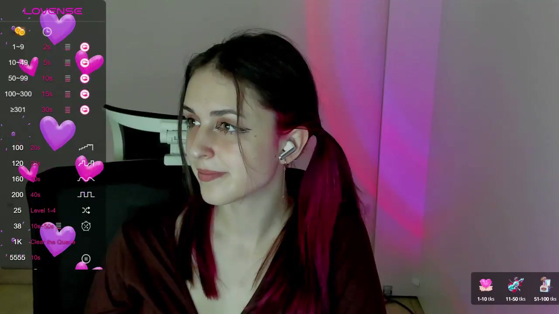 Gallery image thumbnail from Lurenn's myfreecams stream on, 05/12/2024, 13:56 image 7 of 20