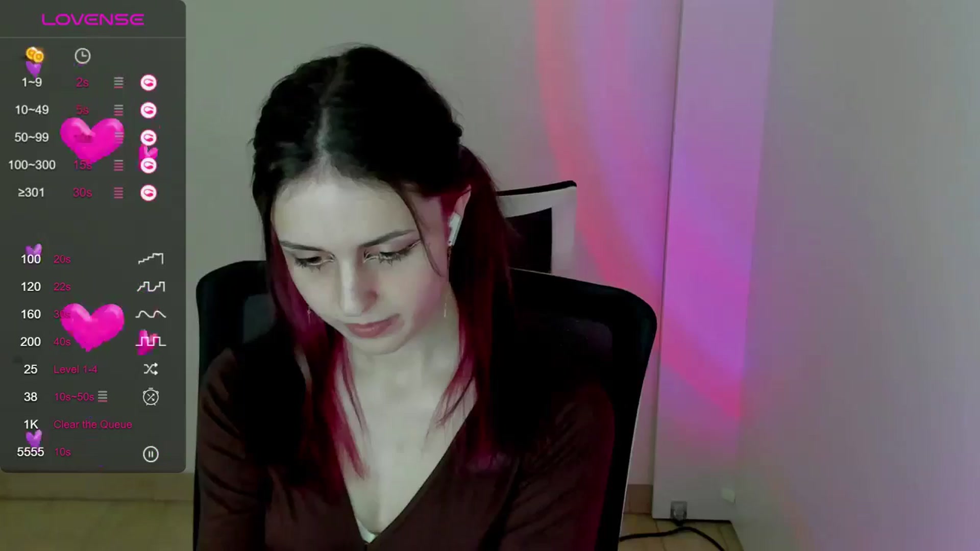 Gallery image thumbnail from Lurenn's myfreecams stream on, 05/12/2024, 13:56 image 18 of 20