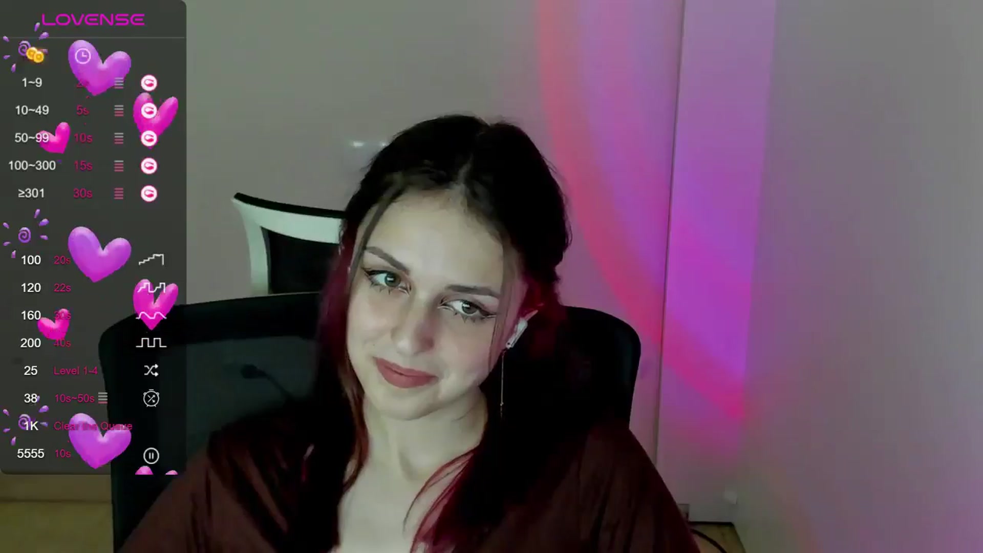 Gallery image thumbnail from Lurenn's myfreecams stream on, 05/12/2024, 15:15 image 19 of 20